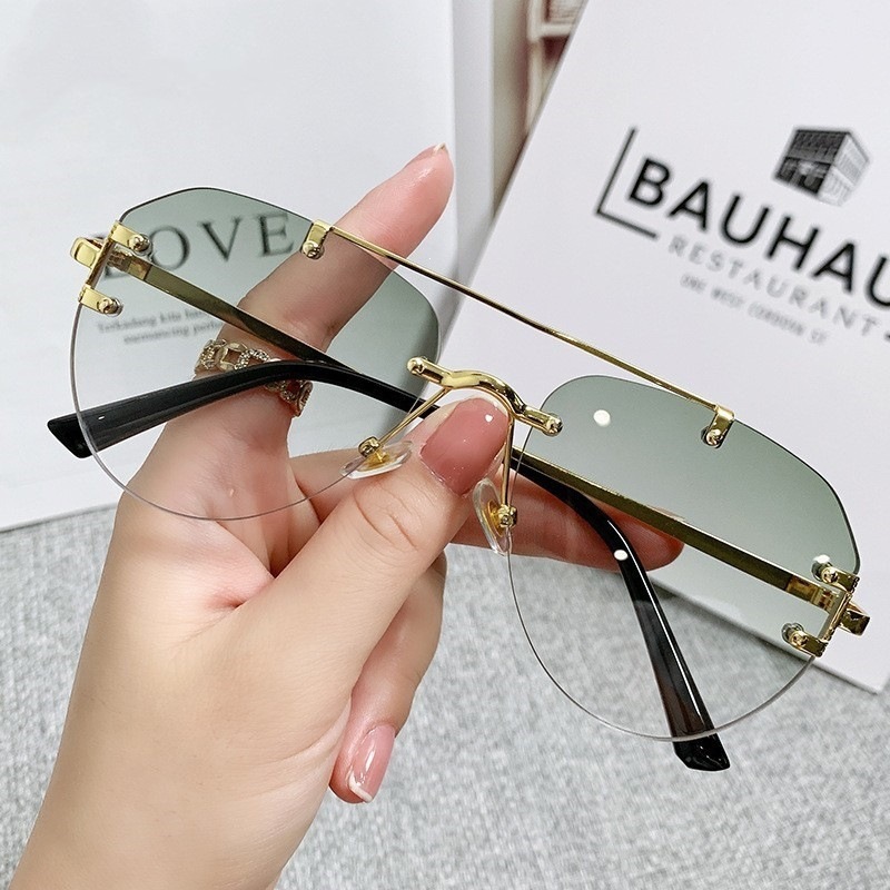 Toad-Shaped Sunglasses, Fashionable Ins-Style Frameless Sunglasses, Anti-Uv Sunshade Sunglasses for Beach Photography