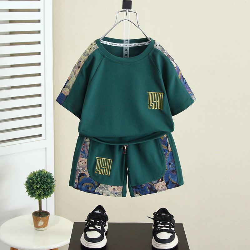 5075 traje de niño estilo de verano 2025 nuevo estilo estilo occidental ropa de verano de manga corta para niños guapos marea de la calle frita de verano