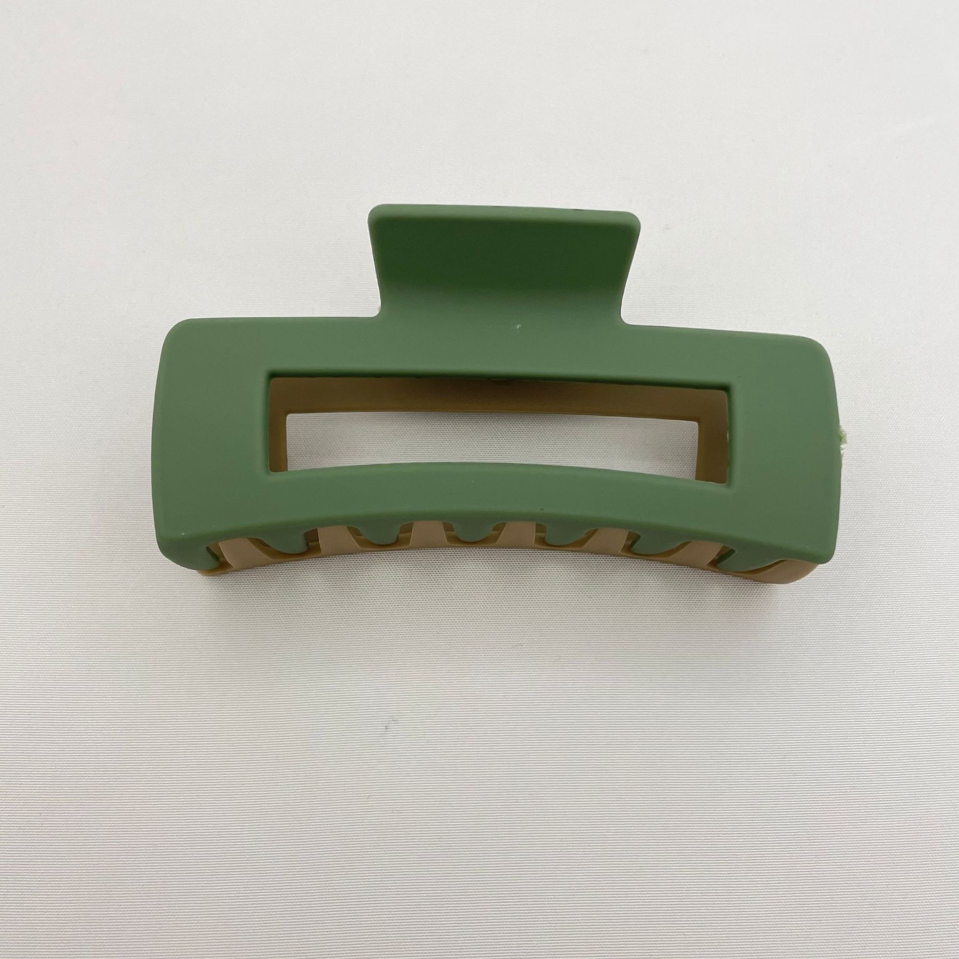 Oufeile superficie de dos colores AB textura esmerilada agarre cuchara trasera femenina alta Cola de Caballo tiburón clip accesorios para el cabello horquilla al por mayor