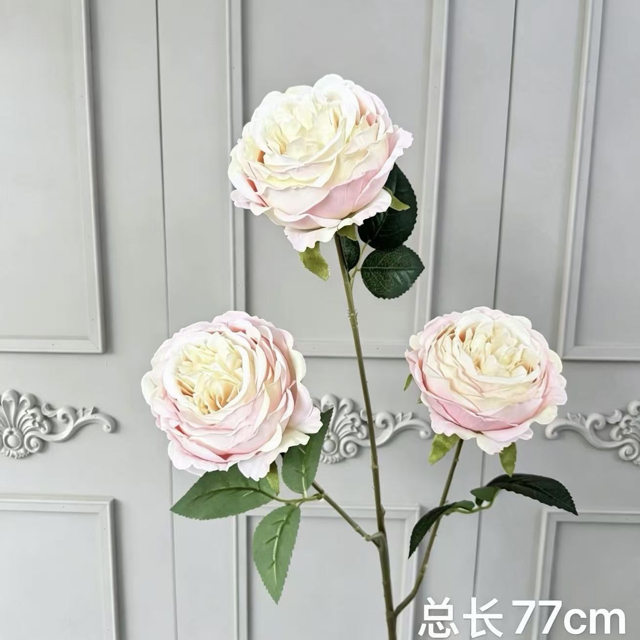 핑크 세 머리 밀푀유 장미
