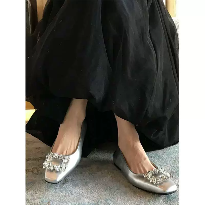 Черные женские туфли на плоской подошве с камнями, осень 2025, новые туфли на плоской подошве, серебристые, с квадратным носком, для повседневной носки.