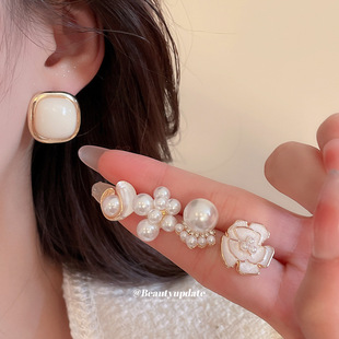 ʮ�����y��荷�������ͺ����Y����׺��Ͷ��hС���߼��ж��Ů