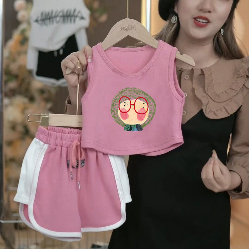 조끼 반바지 정장] 안경 소녀【