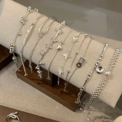 韓系の精緻な素輪のブレスレットの女性は色が落ちません。