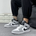 AJ1 Mid Smoke Grey