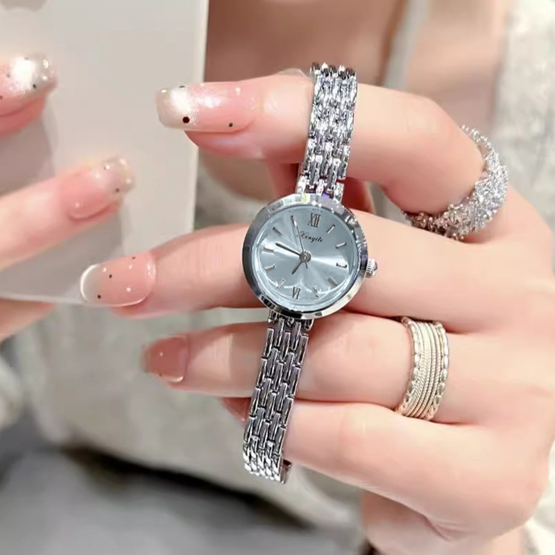 New and Unique Women's Watch Simple Elegant Waterproof Small Dial Student Watch New Exquisite Niche Bracelet Style Women's Watch