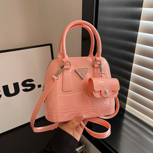 Ů���߼����p�ݴ���������Ůʿб������Q�����ٴ������С���