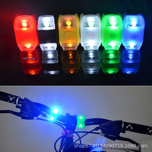 Luz de la bicicleta Seis generación de luz de la rana bicicleta de montaña luz decorativa luz de advertencia de seguridad muerto volando luz trasera accesorios para bicicletas equipo