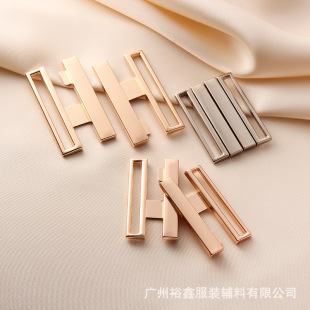 �r�������۽���Ƥ�����ɾo������Ů�b�L���δ�ۺϽ��۹̶����