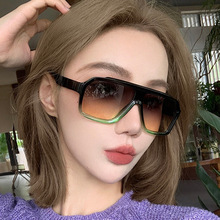 ���泱������󡾵Ůŷ�����Է���Ա̫���۾�ʱ�и�������ī����