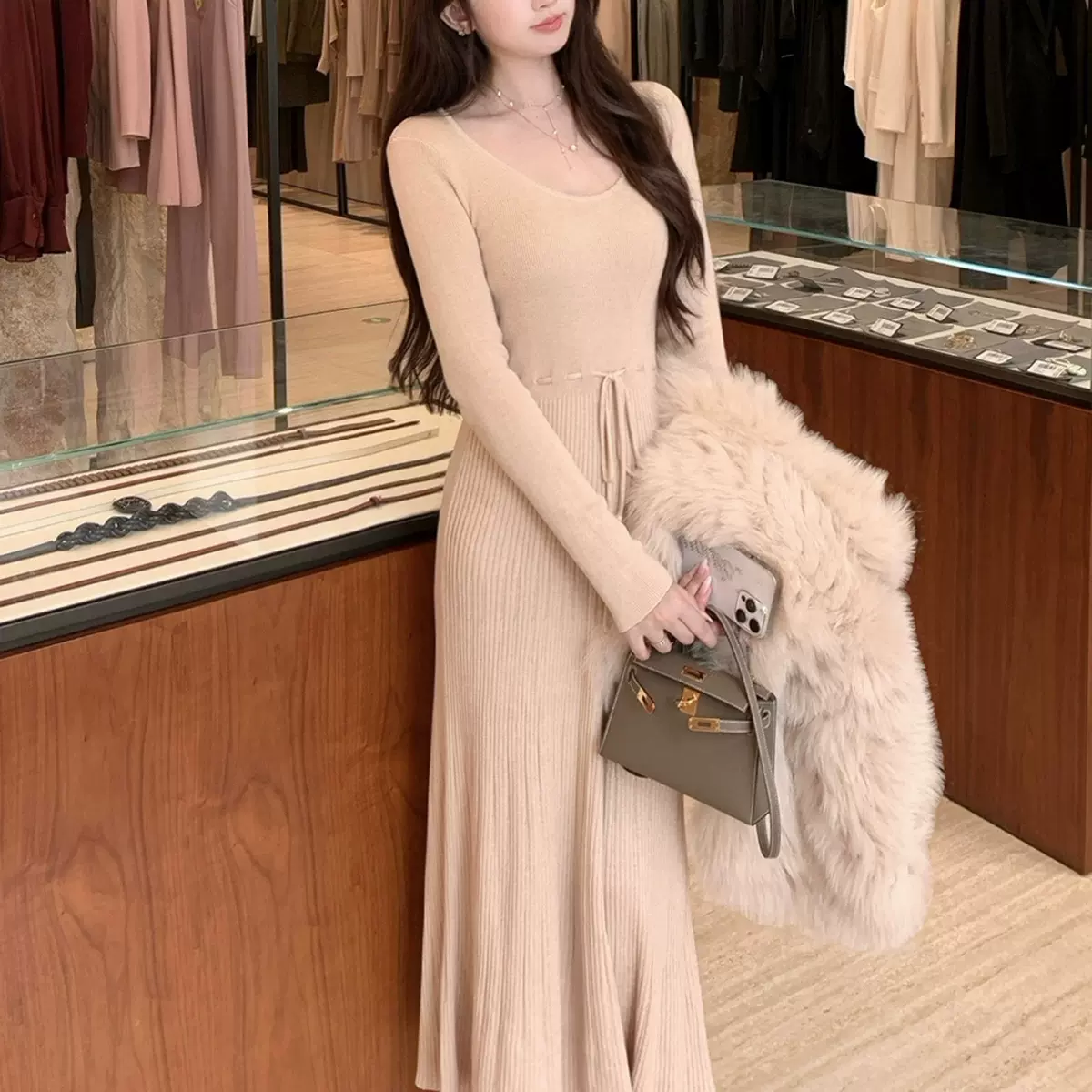 高雅之美 醋酸羊绒羊毛柔软垂感针织连衣裙女秋冬新款