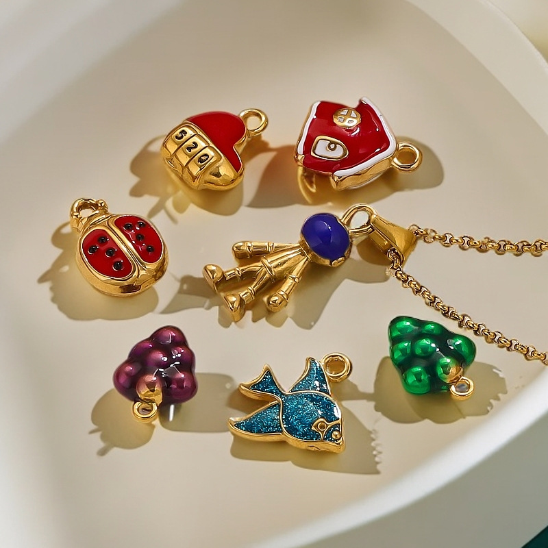 Acero inoxidable 3D lindos colgantes colgantes astronautas DIY esmalte goteo colgantes de color accesorios de joyería al por mayor