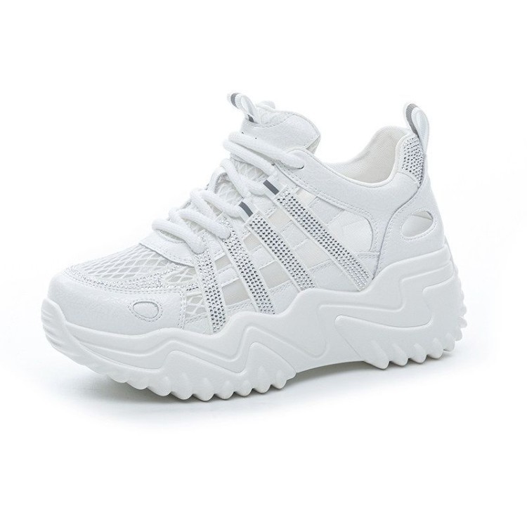 Zapatos blancos para mujeres 2026 nuevas sandalias deportivas casuales de alto nivel transpirables, zapatos de moda huecos para mujeres