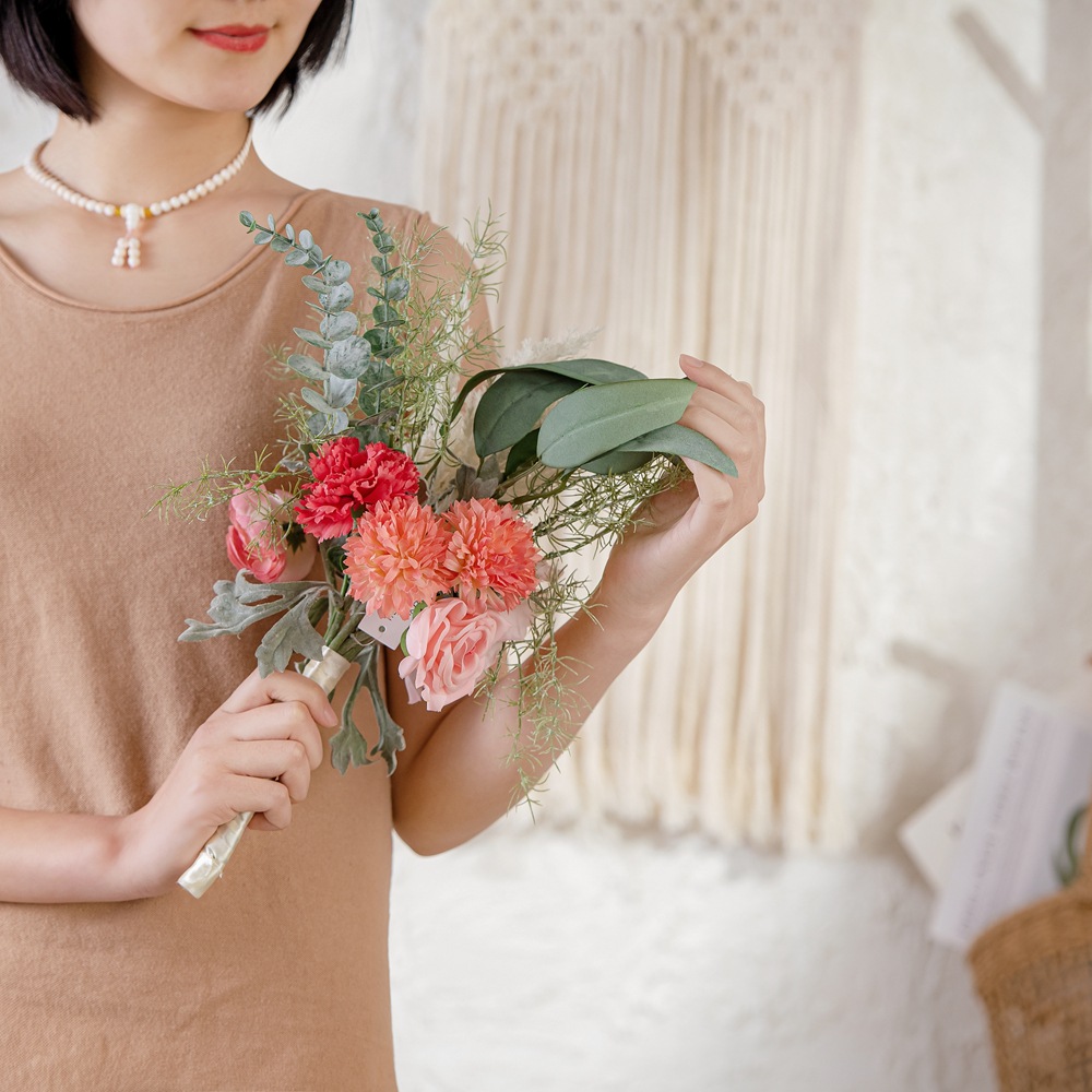 INS Cross-Border Hand Held Bouquet Manufacturer Fake Flowers Green Plants Wholesale Wedding Decorations MW99324