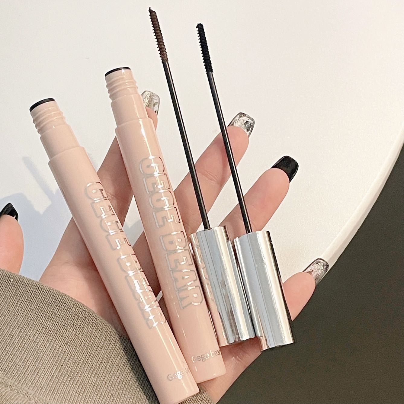 Gegebear GoGo Bear Ultra-Fine Waterproof Sweatproof Smudge-Proof Eyeliner for Beginners with Small Brush Head, Wholesale Eyeliner