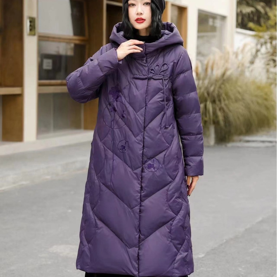 화이트 덕다운 대형 사이즈 여성용 자수 겨울 신상 두꺼운 레트로 루즈핏 따뜻한 무릎 위 길이 롱 코트