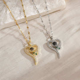 欧美时尚蛇形铜镀投影项链100种语言我爱你高级感锁骨链图片吊坠