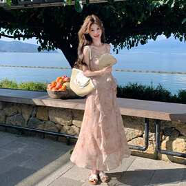 新款连衣裙