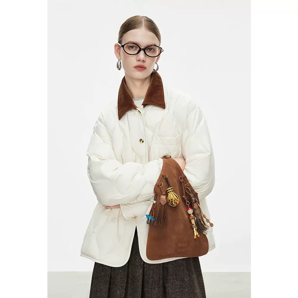 四媛 菱格鸭绒灯芯绒翻领羽绒服2025冬季新款宽松轻羽绒外套9380