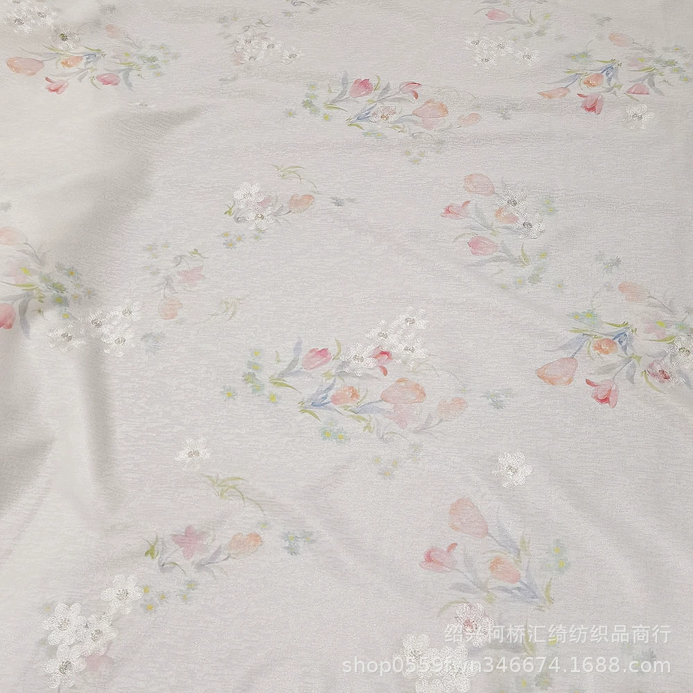 Летняя ткань, с вышивкой