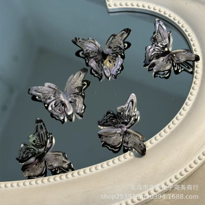 New hollow-out large Taro purple acetate butterfly three-dimensional DIY handmade cream glue Gumei decorative shooting props New hollow-out large Taro purple acetate butterfly three-dimensional DIY handmade cream glue Gumei decorative shooting props