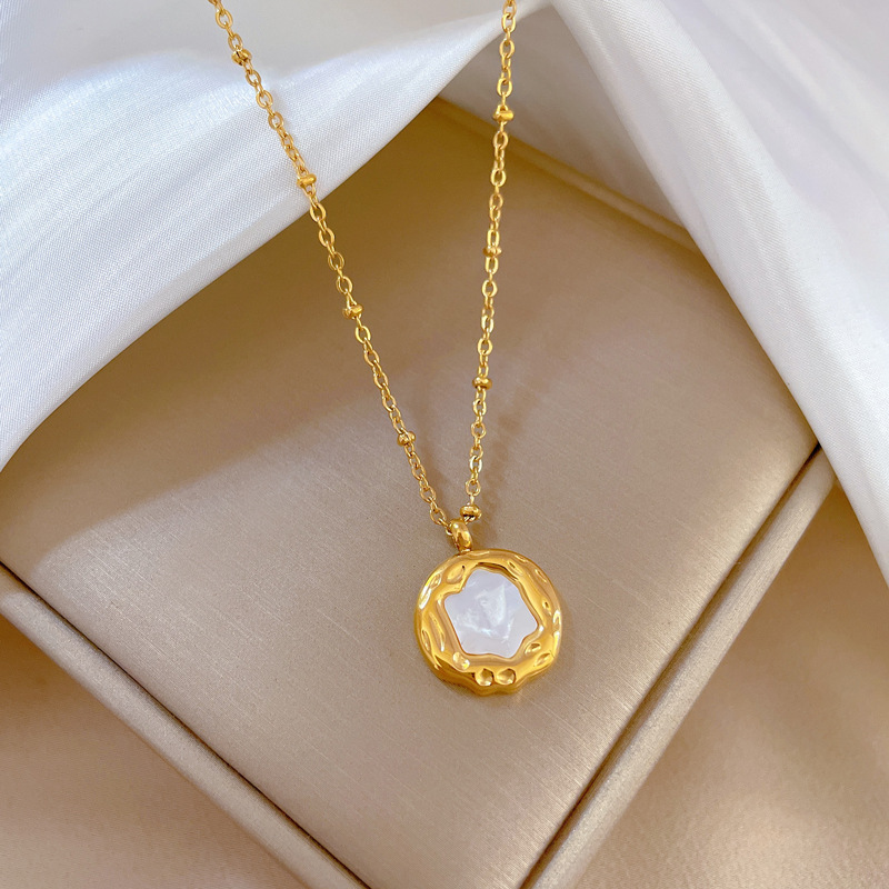 Minimalist Irregular Shell Necklace In Real Gold For Women_voghion.com