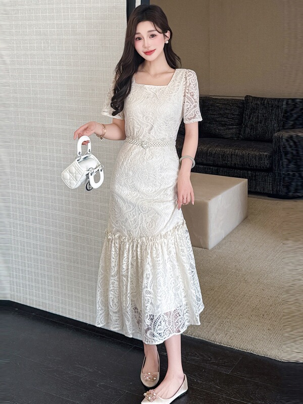 Real Shot of the New Summer Style French Square-Neck Dress with Sequin Embroidery, Lace Patchwork, and an Elegant Long Belt Real Shot of the New Summer Style French Square-Neck Dress with Sequin Embroidery, Lace Patchwork, and an Elegant Long Belt