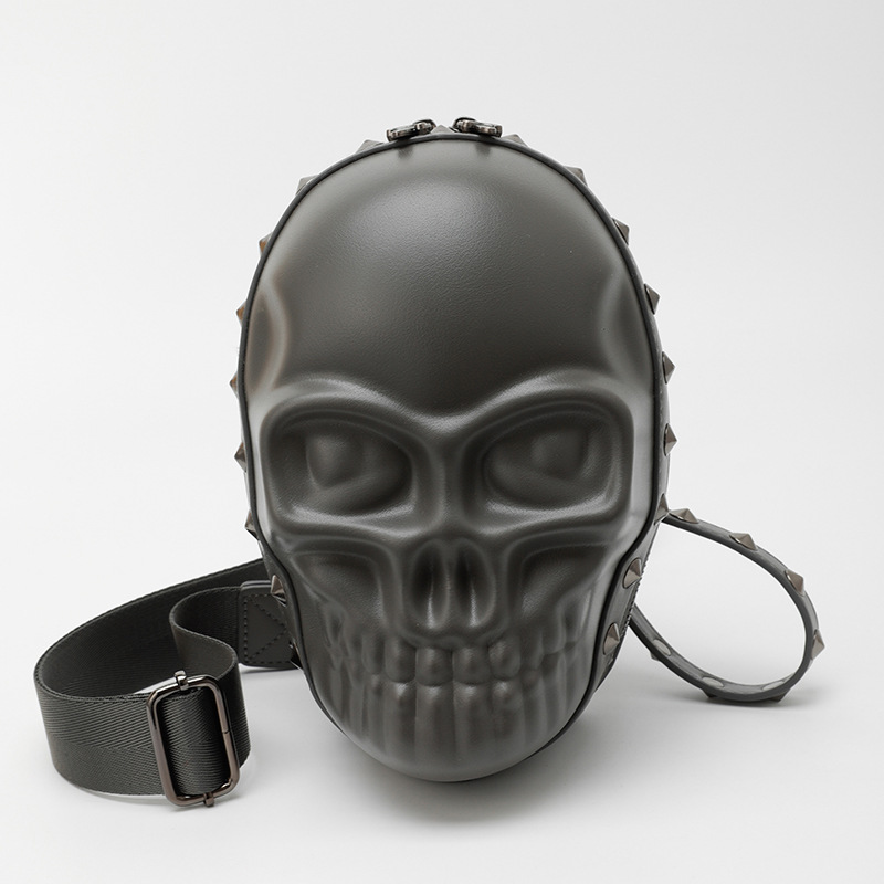 Bolso bandolera de calavera con personalidad de nuevo estilo para hombres, estilo de nicho de alta gama, mochila pequeña con remaches, bolsa de pecho, bolsa de locomotora deportiva, marea