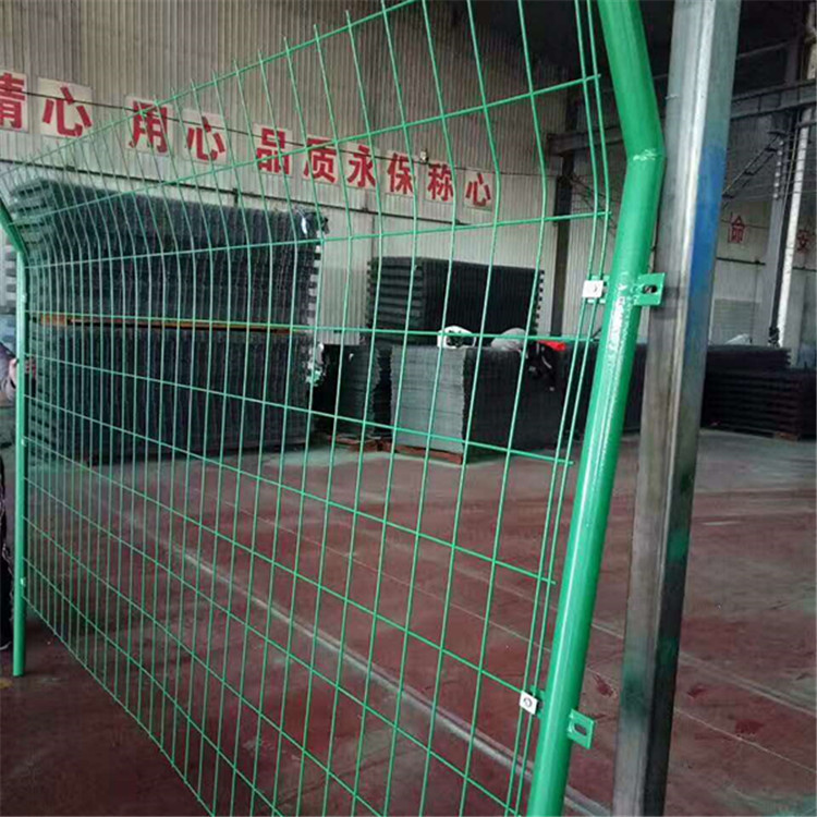 厂家直销 双边丝护栏网 框架护栏网 铁丝网 围栏网 隔离栅 圈山网