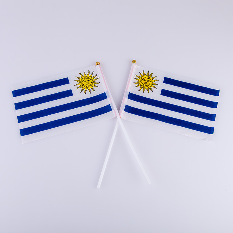 N.° 7 y n.° 8 Copa Mundial de Qatar 2022 32 equipos ondeando banderas a mano, banderas de todos los países, artículos de animación.