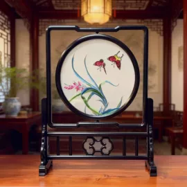 刺绣工艺品;扇子;围巾