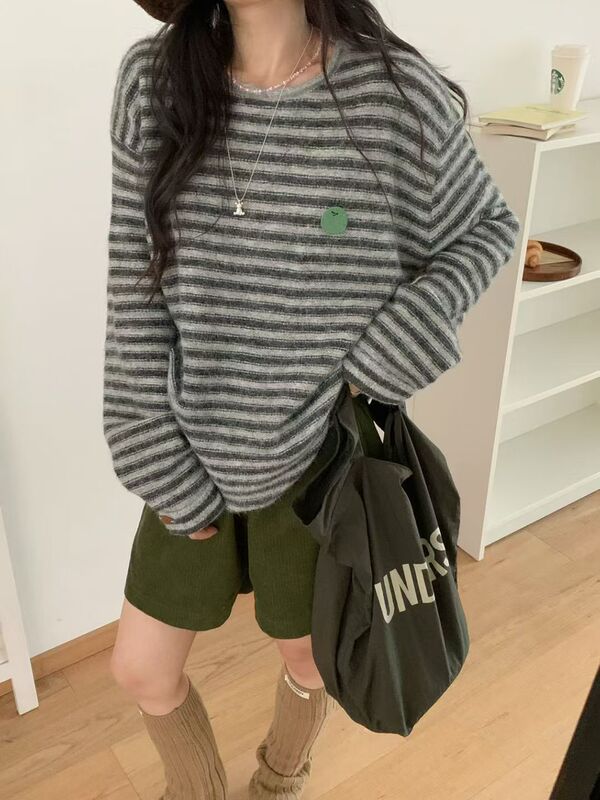 韩版休闲风条纹拼色套头针织衫秋冬新款简约百搭减龄设计感套头衫|undefined
