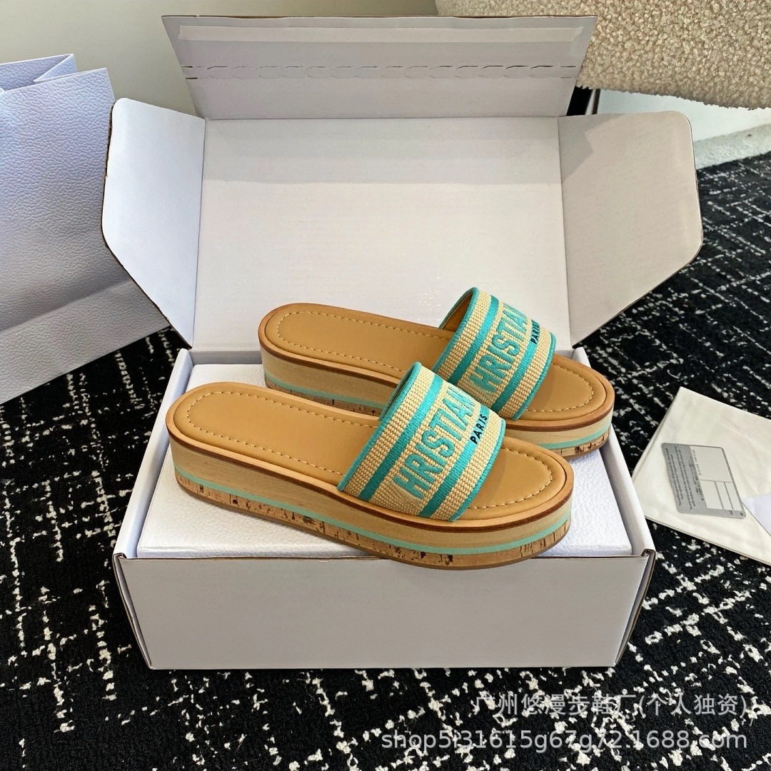 D letras zapatillas para mujeres de verano 2026 cuerdas de cáñamo casuales de fondo grueso versátil altura de playa zapatillas frías