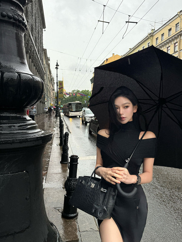 woppei 小巴姐妹四色交叉设计感针织显瘦系列款（连衣裙/上衣）|undefined