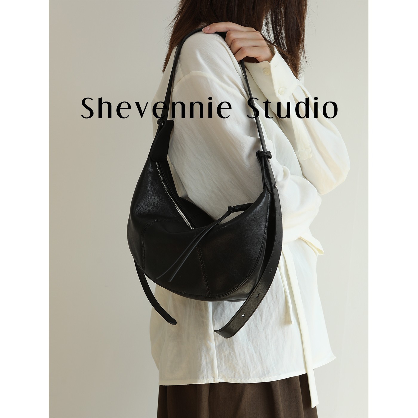 2025 Retro Top Grain Cowhide Crescent Bag Black Versatile Moon Bag Underarm Hobo Bag High-Quality Women's Handbag - Thumbnail 5
