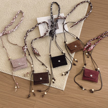 �羳�������Ů2025���°ٴ�б�������첱耳��朰����b���