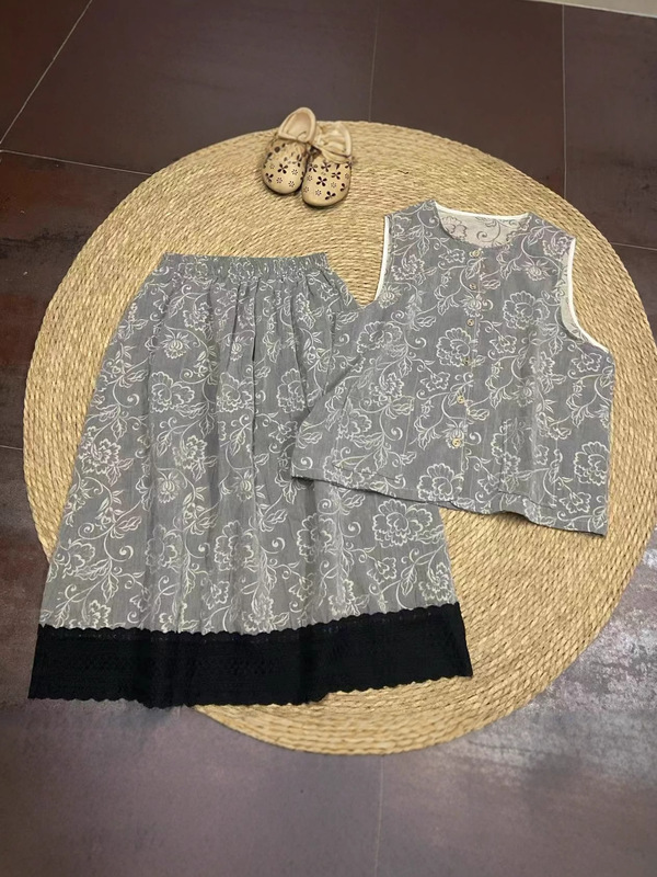 825283韩系复古刺绣流苏长袖衬衫女绣花马甲拼接半身裙套装825282|undefined