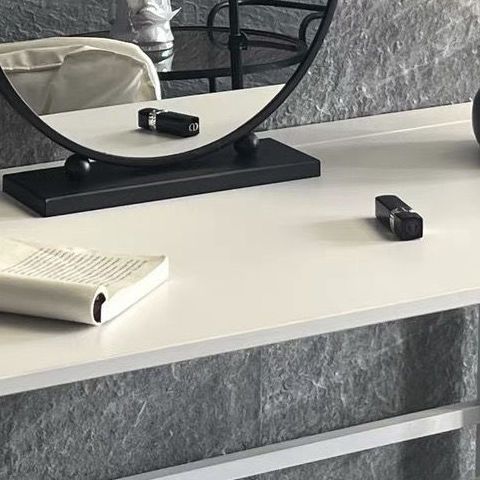 Espejo de maquillaje de lujo ligero de escritorio de escritorio dormitorio de alta calidad redonda simple espejo de alta definición