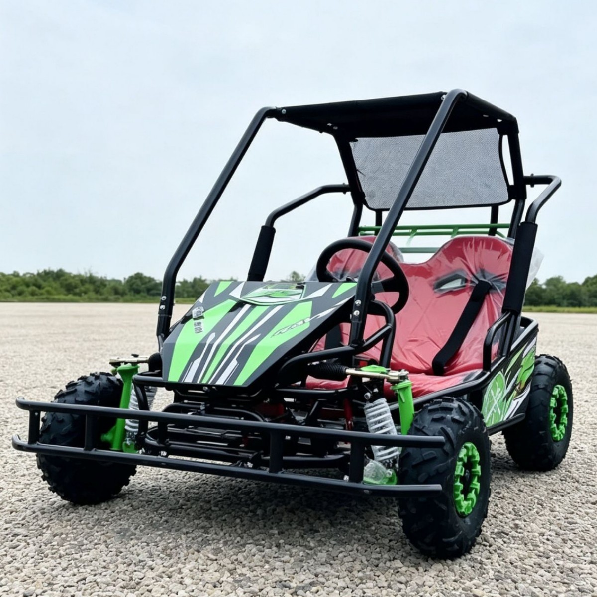 Padres e hijos para dos pequeños kart adultos pueden hacer lugares de entretenimiento de cuatro ruedas de gasolina playa de campo escénico al aire libre coche de deriva