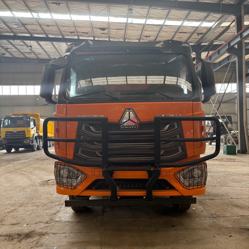 Exported to Africa HOWO NX 8x4 dump truck, 8-wheel rear-tipping soil-dump engineering dump truck