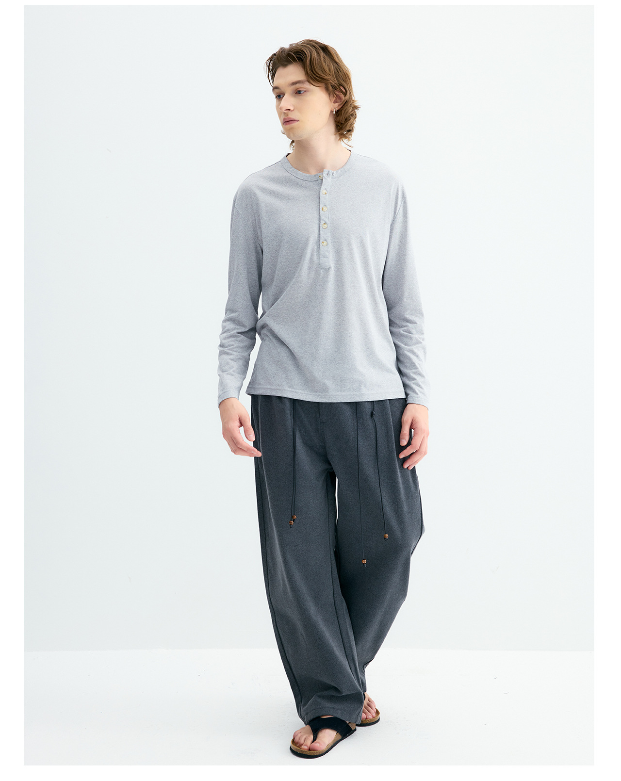 UNF 250g Henry Neck Long-Sleeve Tee