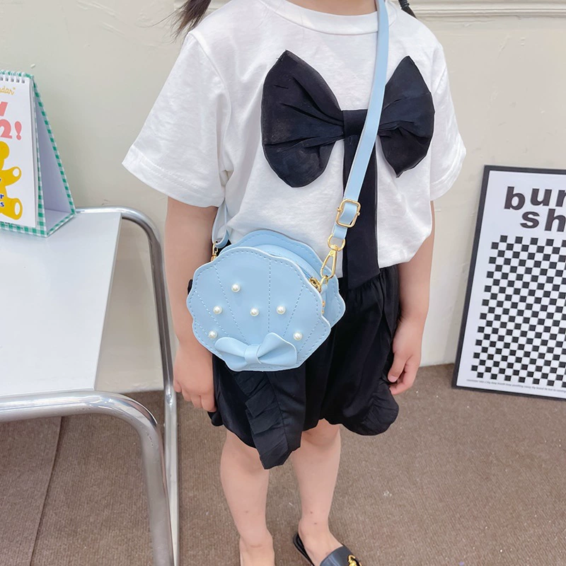 Summer children's bag, one-shoulder bag from pearl, children's chain, chain bag