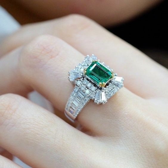 Cross-Border Temu Hot-Selling Inlaid Imitation Emerald Zircon Square Princess Ring European and American Micro-Encrusted Diamond Engagement Ring