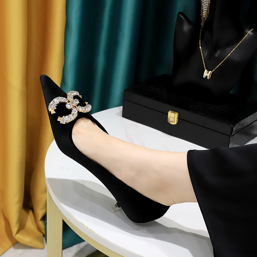 237-K77 Banquet Women's Shoes Style Fine Heel Middle Heel Xishi Suede Shallow Mouth Pointed Metal Water Diamond Buckle Single Shoe
