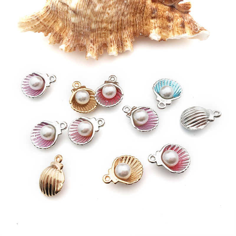 2g Weight Pendant Jewelry Making Type Pearl Inlay Material DIY Jewelry Accessories Classification 1 Piece Quantity Alloy Material Shell Pattern Plating, Inlay Design Beach, Simple Style Style 1 Piece Alloy Pearl Shell Pendant 7