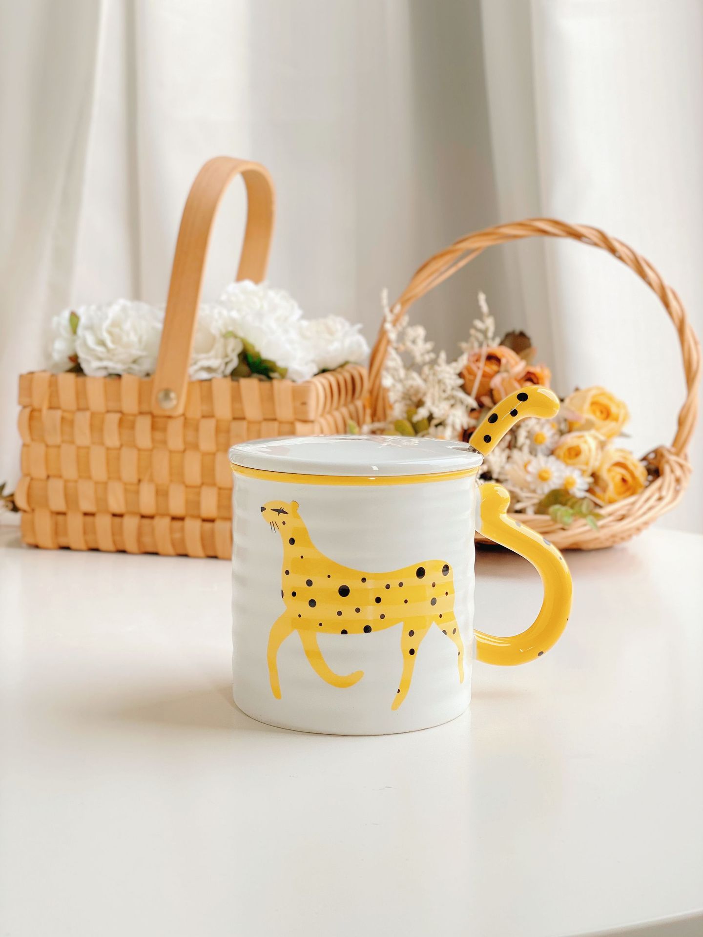 Cada 5 Yuan taza de cerámica taza de liquidación cantidad de stock no es mucho taza de café taza de agua taza de dibujos animados taza de desayuno