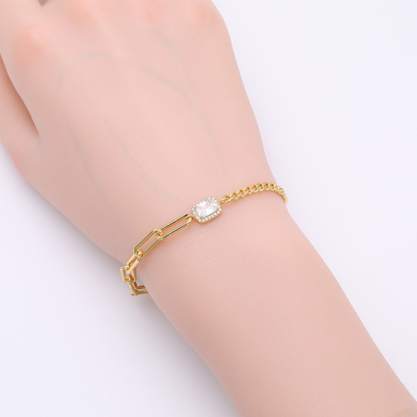 elegant fashionable small design square universal bracelet