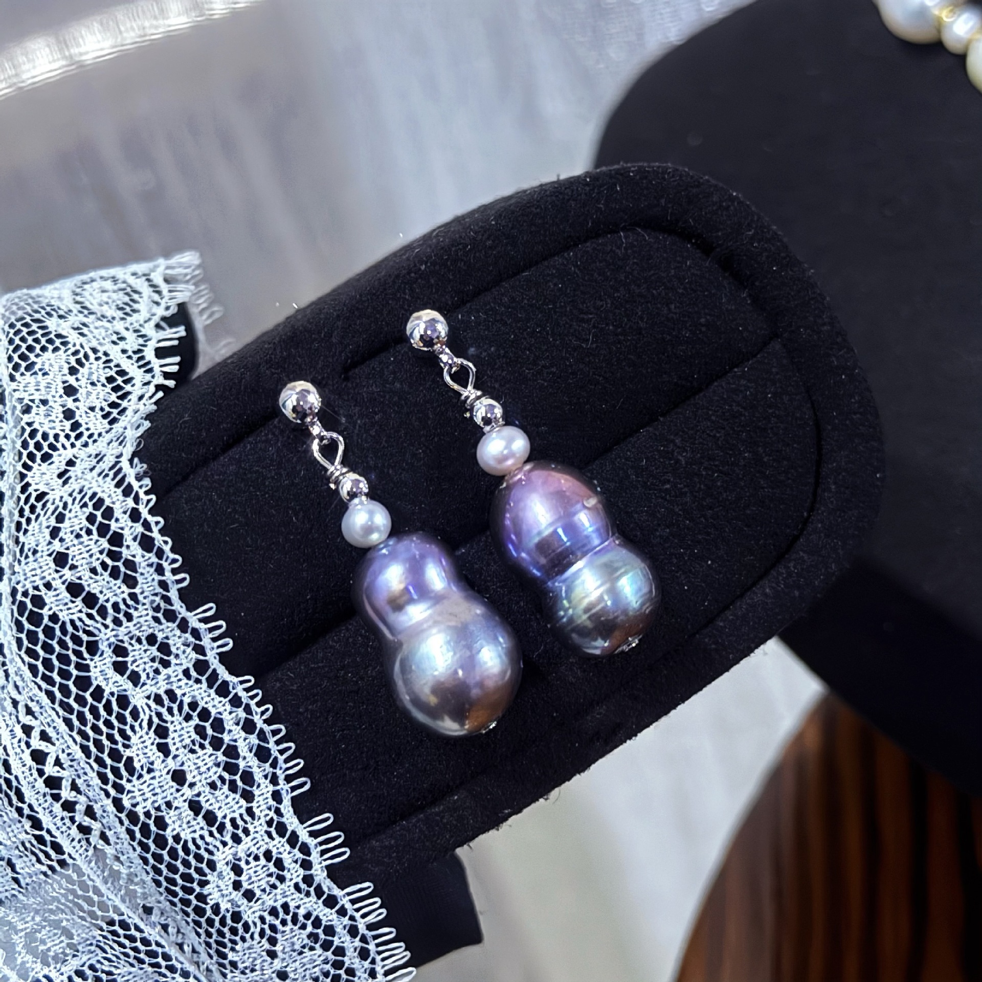 ��Ȼ��«״����˵�ˮ����ë����һ�����軨�۳�����������װ