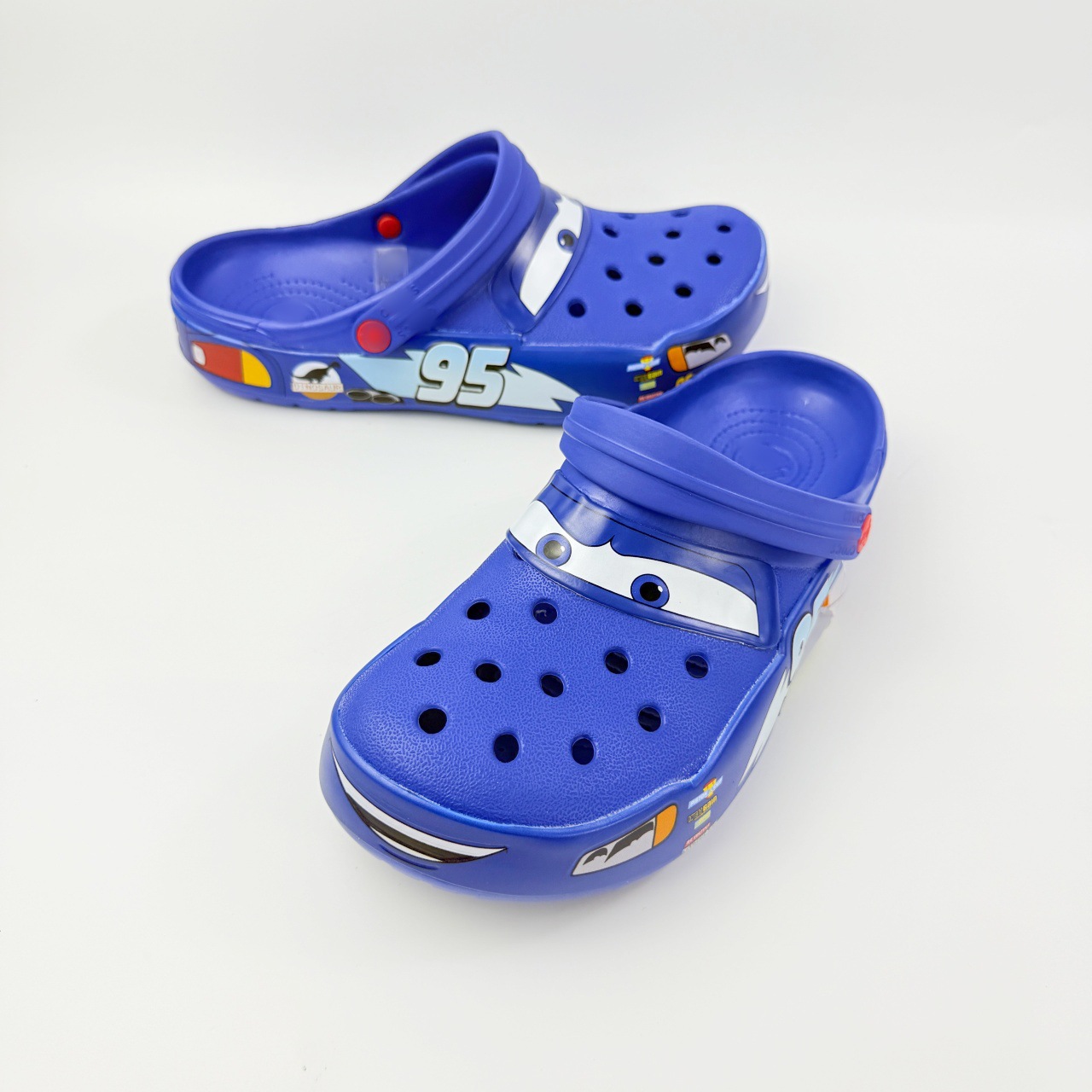 Croos nuevo McQueen95 coche sin agujero de luz zapatos de carreras de movilización total zapatos de playa sandalias zapatillas image 3