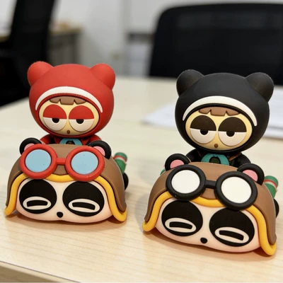 Car ornaments — Dashboard